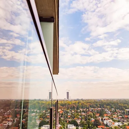 Apartment Triiiple Tower Dream With Rooftop-summer-pool