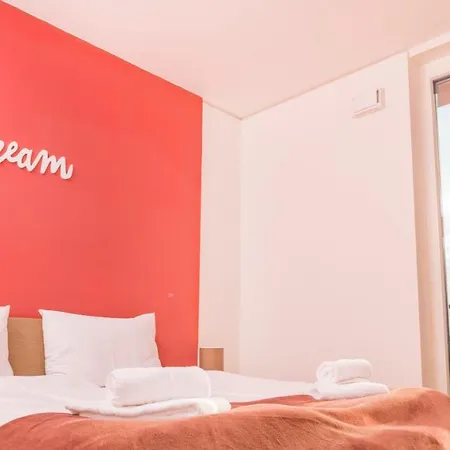 Triiiple Tower Dream With Rooftop-summer-pool Apartment Wien