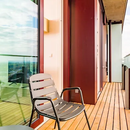 Apartment Triiiple Tower Dream With Rooftop-summer-pool