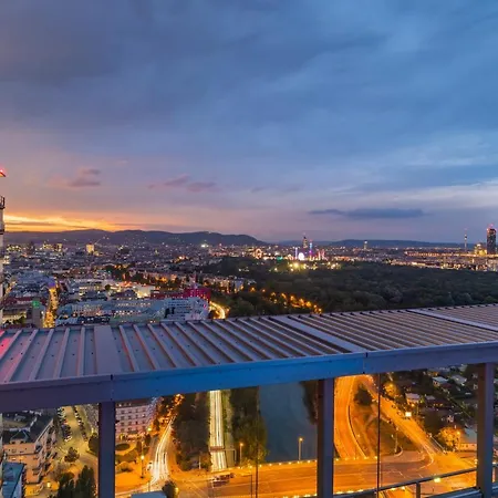 Apartment Triiiple Tower Dream With Rooftop-summer-pool Wien