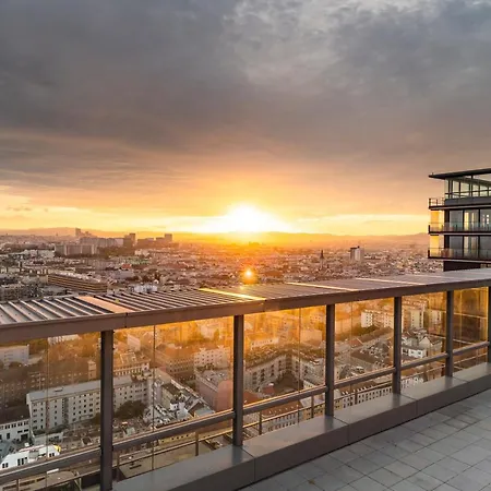 Appartement Triiiple Tower Dream With Rooftop-summer-pool Vienne