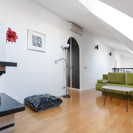 Floor With Free Parking&ac Wenen