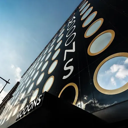 Mooons 4* Viena