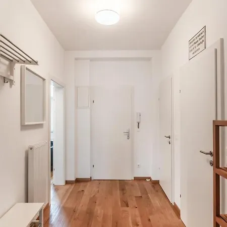 Apartment New, Stylish, Bright, Cozy And Central In Quiet Area