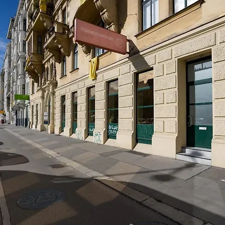 Air Conditioning 330 Mbit Wifi Self Check-in Vienna