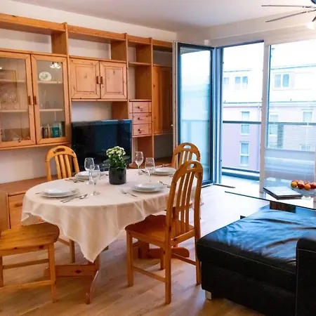 New, Quiet Flat Next To U1, Vic, Shopping Mall,... Apartment