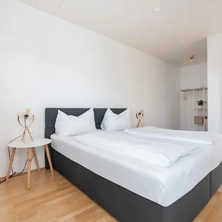 Apartment Helles, Neues Dg Mit Blick Zum Donauturm *