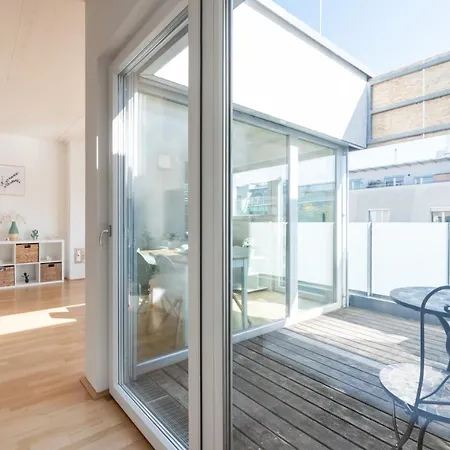 Apartment Helles, Neues Dg Mit Blick Zum Donauturm Vienna