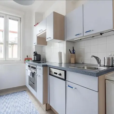Operastreet Center Santorin Apartman Bécs