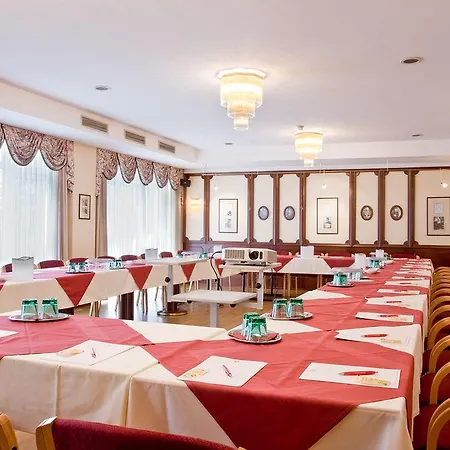 Theaterhotel & Vienna