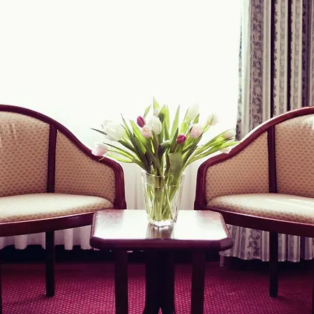 Theaterhotel & 4* Vienna