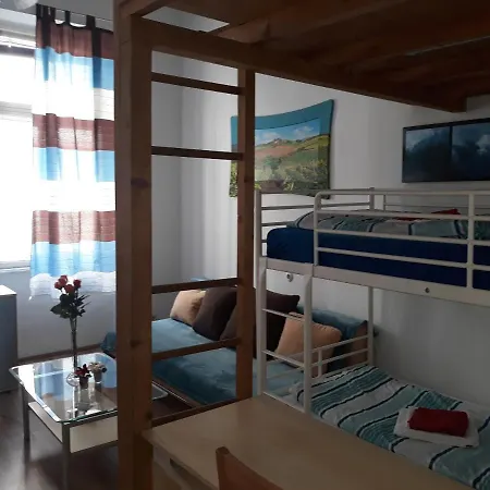 Monteapartments Belvedere 10 Minutes To Downtown Vienna