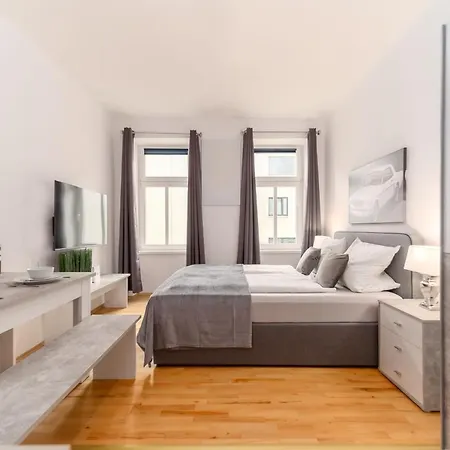 Apartment With Netflix, Two Min To Hauptbahnhof, 12 *