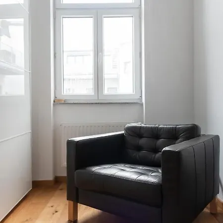New, Stylish, Bright, Cozy And Central In Quiet Area Apartment Vienna