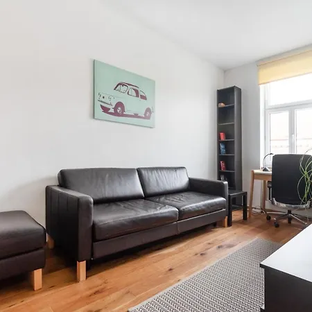 New, Stylish, Bright, Cozy And Central In Quiet Area Apartment Vienna