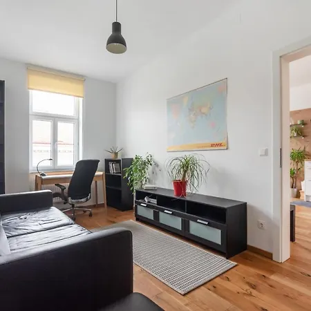 Apartment New, Stylish, Bright, Cozy And Central In Quiet Area