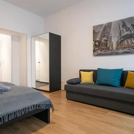 Apartment, Modern Und Neu Renoviert Vienna