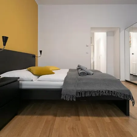 Apartment, Modern Und Neu Renoviert Apartment Vienna