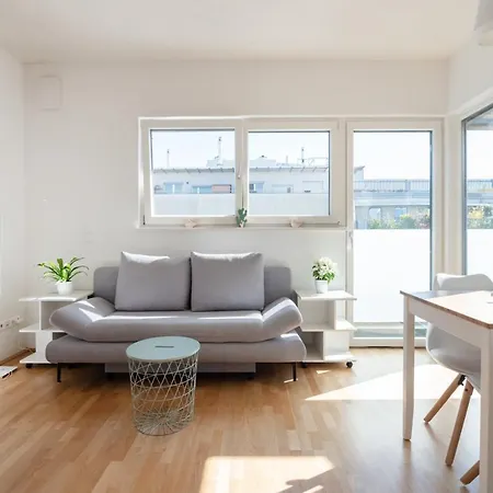 Apartment Helles, Neues Dg Mit Blick Zum Donauturm *
