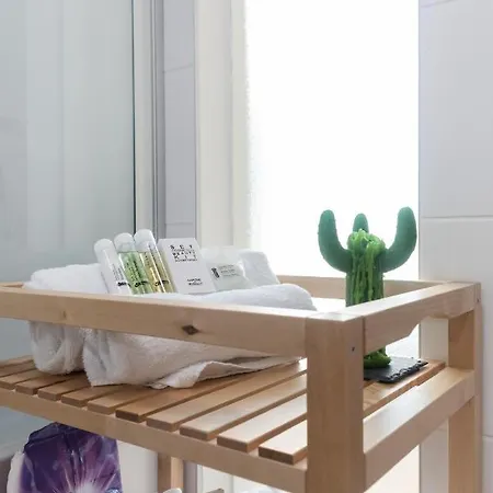 Helles, Neues Dg Mit Blick Zum Donauturm Apartment *