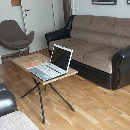 Schöne Mit Balkon Apartment