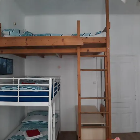 Monteapartments Belvedere 10 Minutes To Downtown Apartment *