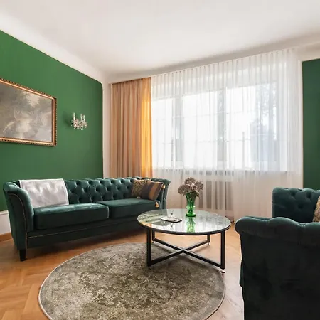 Apartment Renoviertes Mit Garten In Ruhelage Vienna
