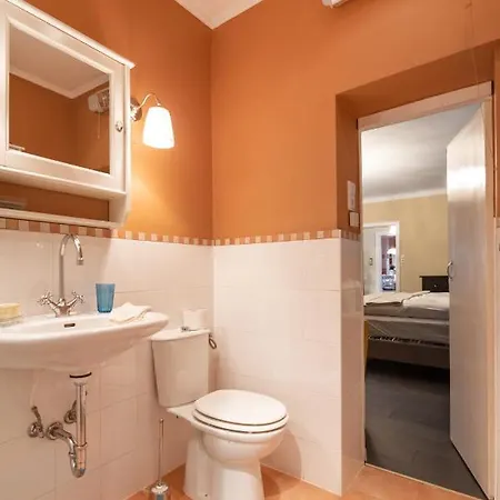 Apartment Renoviertes Mit Garten In Ruhelage *