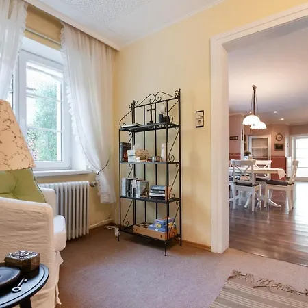 Renoviertes Mit Garten In Ruhelage Apartment *