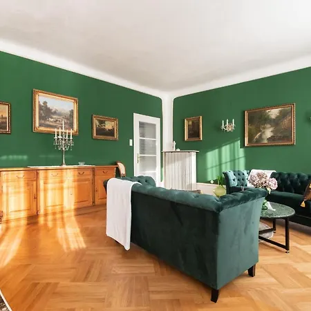 Apartment Renoviertes Mit Garten In Ruhelage Vienna