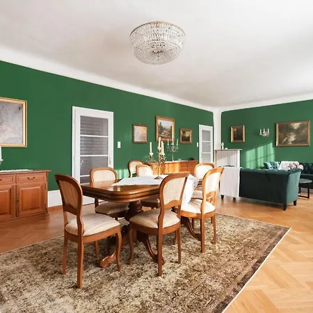 Apartment Renoviertes Mit Garten In Ruhelage *