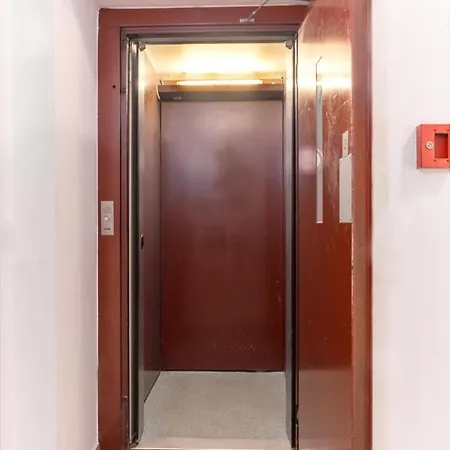 With Netflix, Two Min To Hauptbahnhof, 12 Vienna