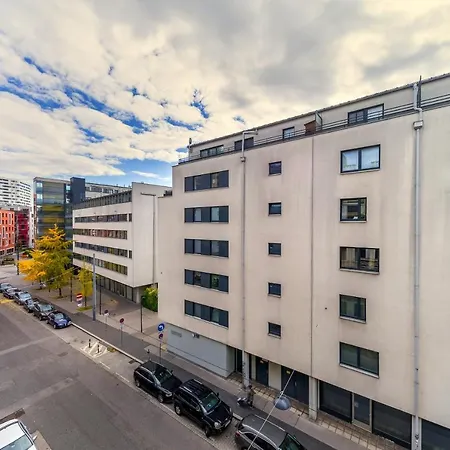 Apartment With Netflix, Two Min To Hauptbahnhof, 12