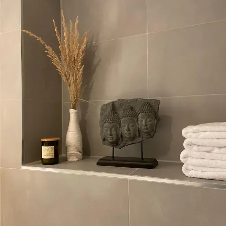 New Luxury Overlooking *