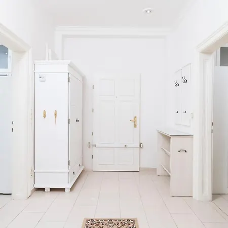 Cozy Josefstadt By Welcome2Vienna Wien