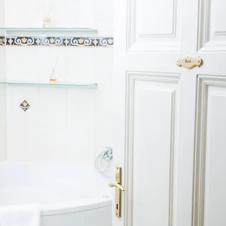 Cozy Josefstadt By Welcome2Vienna Wien