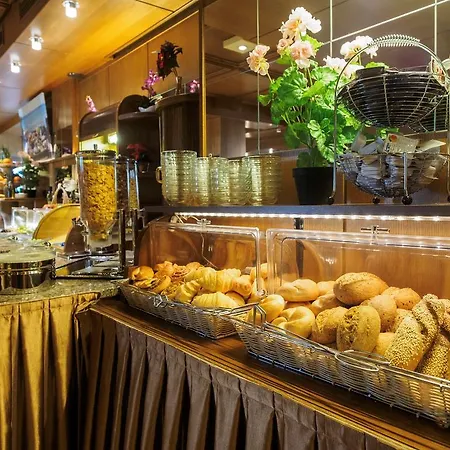 Lenas Hotel Vienna