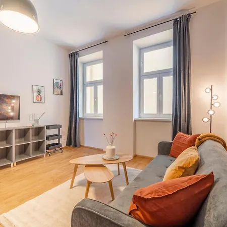 Apartment Klaus I Levestate