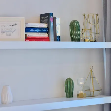 Perfect For Families And Mid-term-stays Apartment *