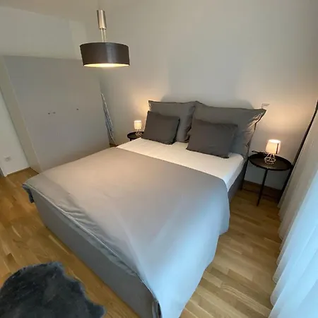 FeelHome Vienna, Subway U1 Kagran/Donauzentrum Apartment Wien