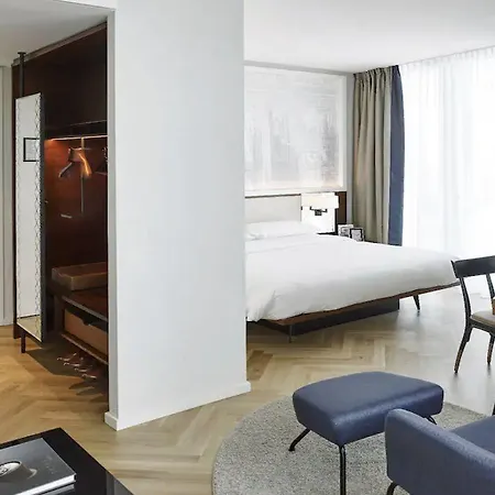 Andaz Am Belvedere, By Hyatt Hotel 5*