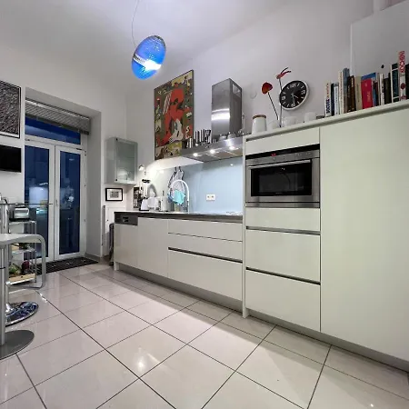 Design Apartment: Stylish Near Schönbrunn With Parking & Netflix *