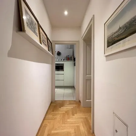 Apartment Design Apartment: Stylish Near Schönbrunn With Parking & Netflix *