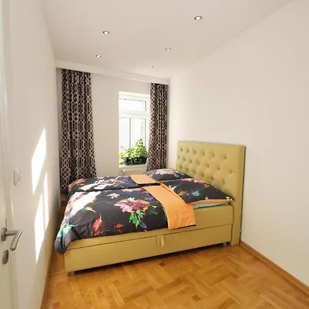 Stepan Apartments In Front Of Castle Schoenbrunn Apartment Vienna