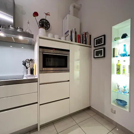 Design Apartment: Stylish Near Schönbrunn With Parking & Netflix