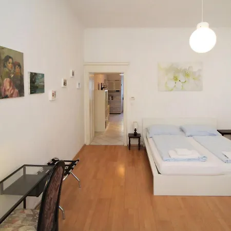 Am Margaretenplatz Apartment *