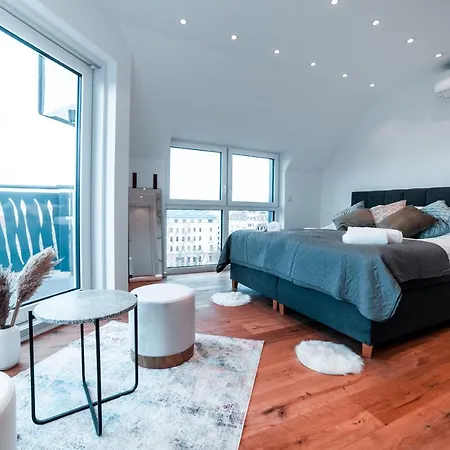 Apartment Triangle Penthouse *