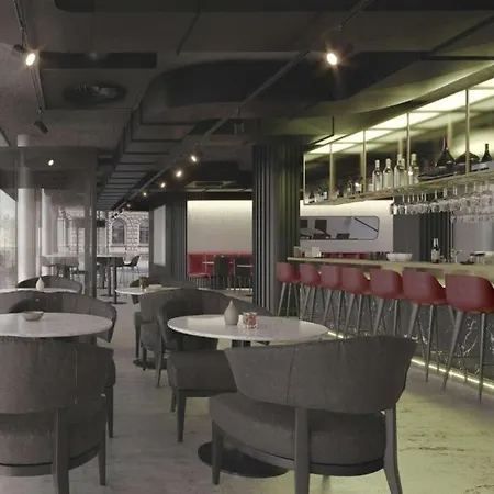 Radisson Red Hotel,