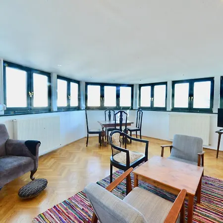 Spacious Flat With Panoramic View Vienna