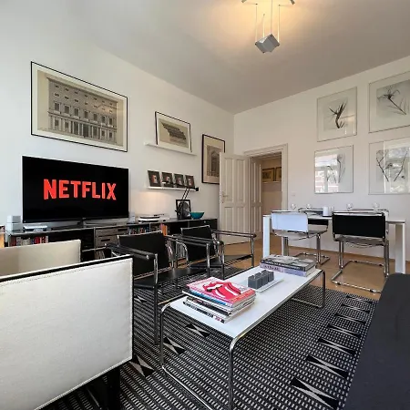 Apartment Design Apartment: Stylish Near Schönbrunn With Parking & Netflix *